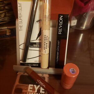 Makeup Loreal, Ulta,Revolution, Cover Girl. FREE GIFT W/PURCHASE!❤
